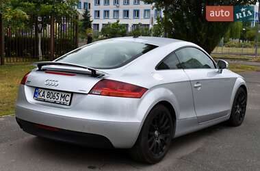 Купе Audi TT 2009 в 