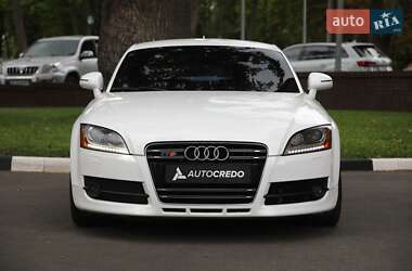 Купе Audi TT 2011 в 
