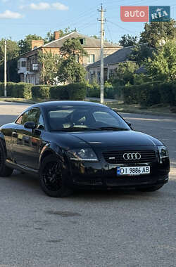Купе Audi TT 2000 в Новгородке
