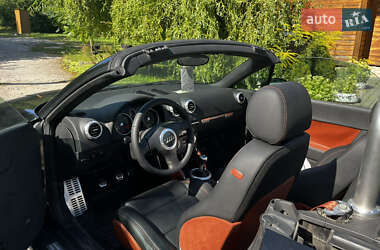 Купе Audi TT 2001 в 