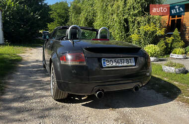 Купе Audi TT 2001 в 