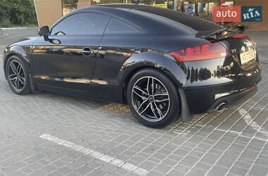 Купе Audi TT 2011 в 