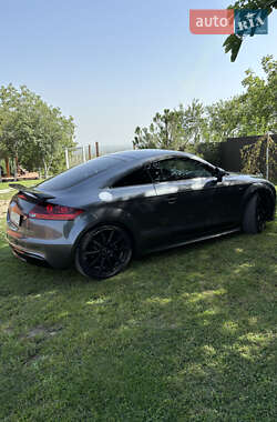 Купе Audi TT 2013 в 