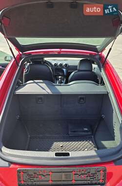 Купе Audi TT 2007 в 