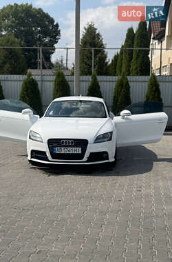 Купе Audi TT 2012 в 