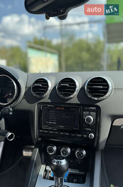 Купе Audi TT 2012 в 