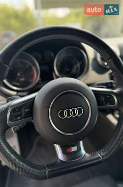 Купе Audi TT 2012 в 