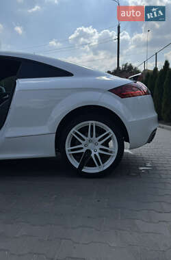 Купе Audi TT 2012 в 
