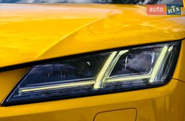 Купе Audi TT 2016 в 