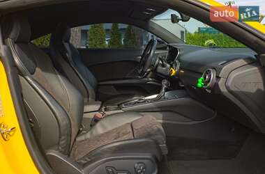Купе Audi TT 2016 в 