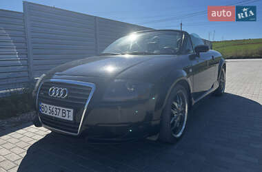 Купе Audi TT 2001 в 