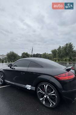 Купе Audi TT 2011 в 