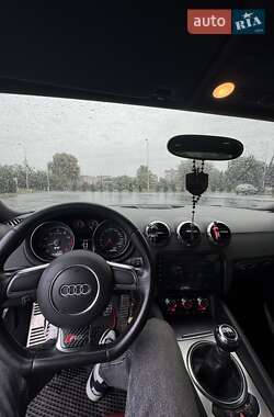 Купе Audi TT 2011 в 