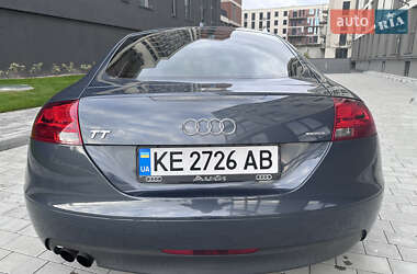 Купе Audi TT 2010 в 