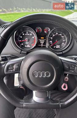 Купе Audi TT 2010 в 