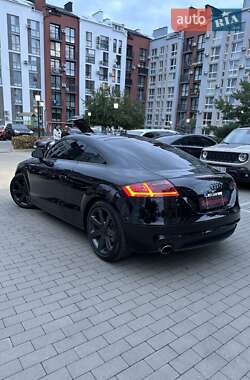 Купе Audi TT 2011 в 