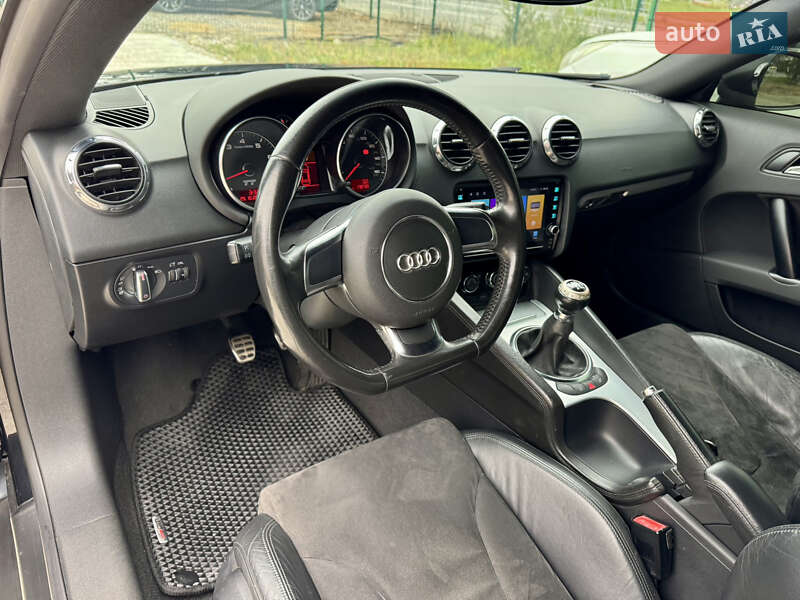 Купе Audi TT 2006 в Києві фото 11 Купе Audi TT 2006 в Києві