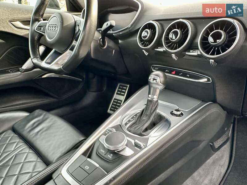 Купе Audi TT 2016 в Киеве фото 31 Купе Audi TT 2016 в Киеве