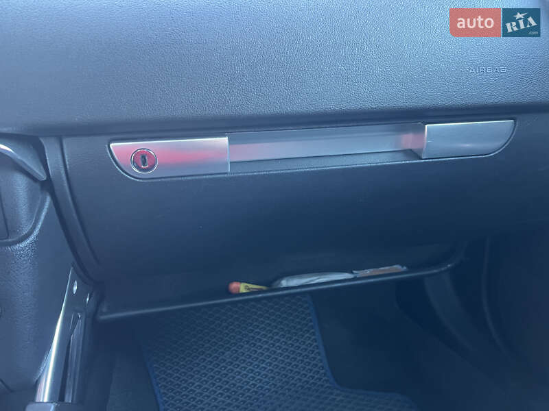 Купе Audi TT 2002 в Кропивницькому фото 37 Купе Audi TT 2002 в Кропивницькому