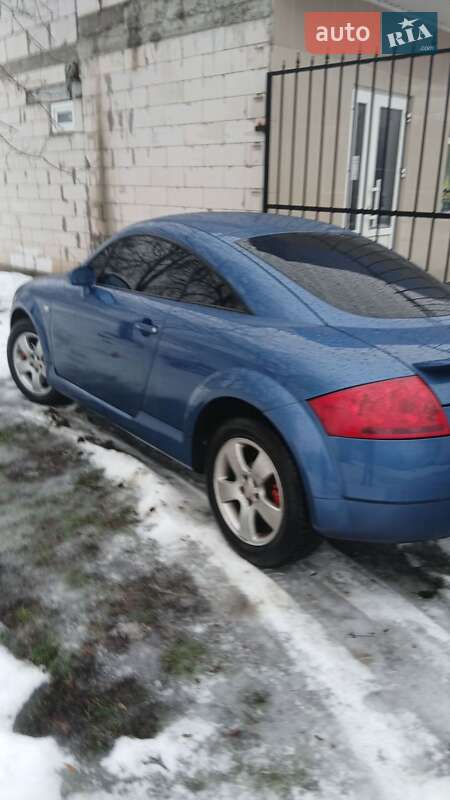 Купе Audi TT 1998 в Смілі