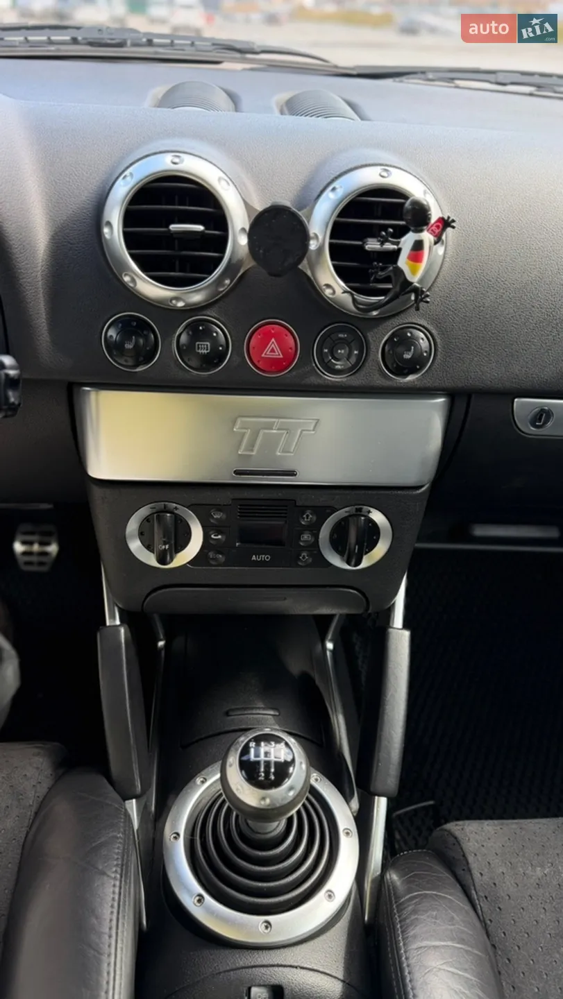 Audi TT 1999 VIN TRUZZZ8NZX1012537 фото оголошення 21 з 24