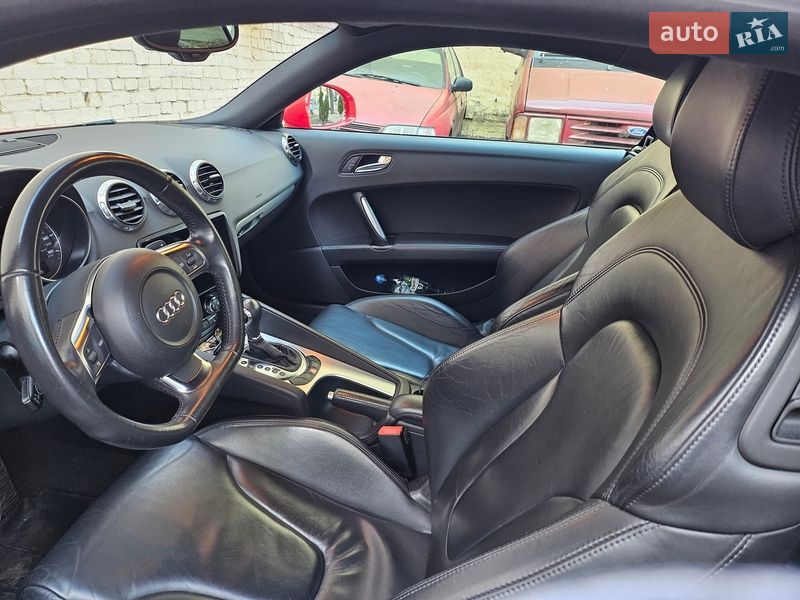 Купе Audi TT 2008 в Києві фото 7 Купе Audi TT 2008 в Києві
