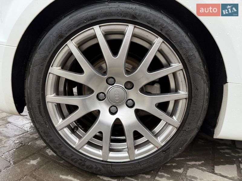 Купе Audi TT 2011 в Львове