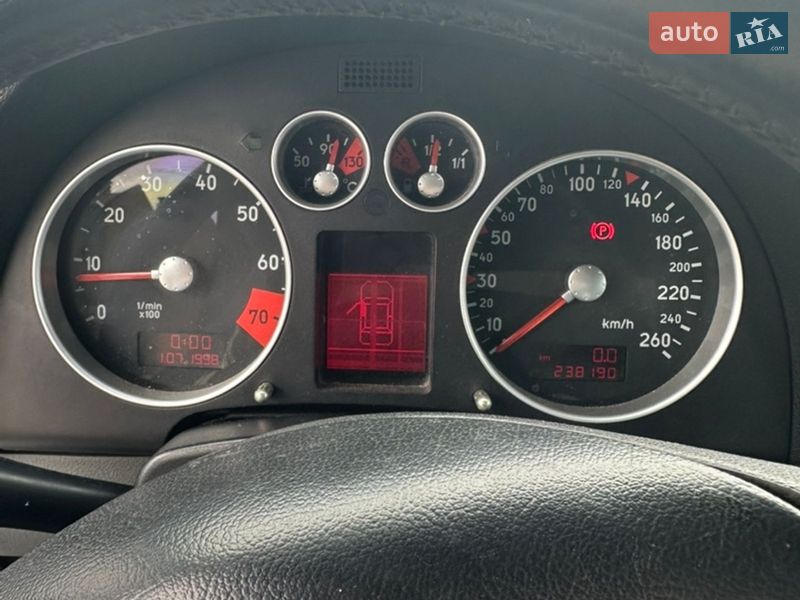 Родстер Audi TT 1999 в Києві фото 12 Родстер Audi TT 1999 в Києві