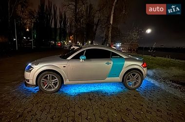 Купе Audi TT 2003 в Киеве