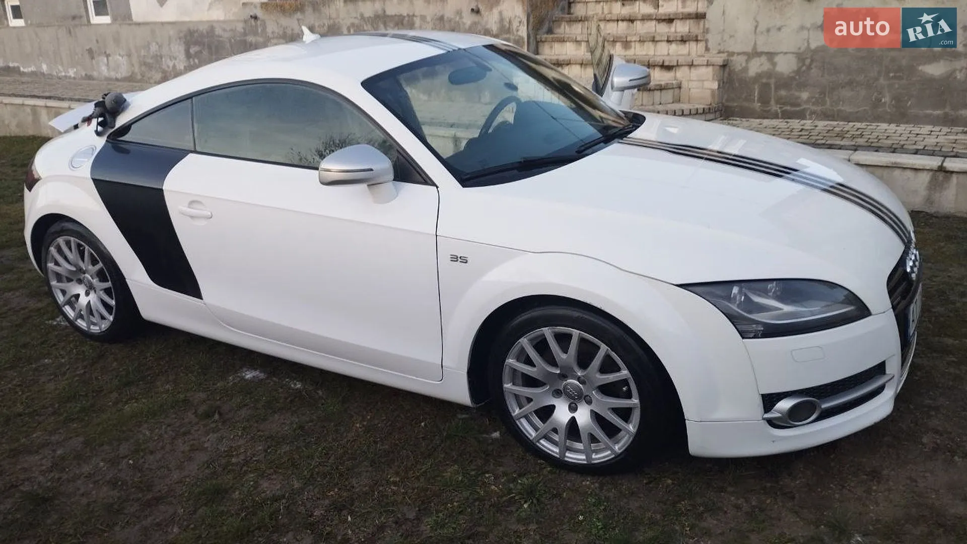 2010 Audi TT - фото 1