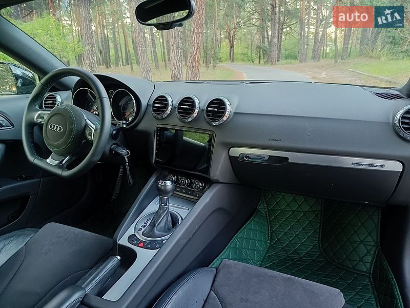 Купе Audi TT 2010 в Киеве фото 12 Купе Audi TT 2010 в Киеве