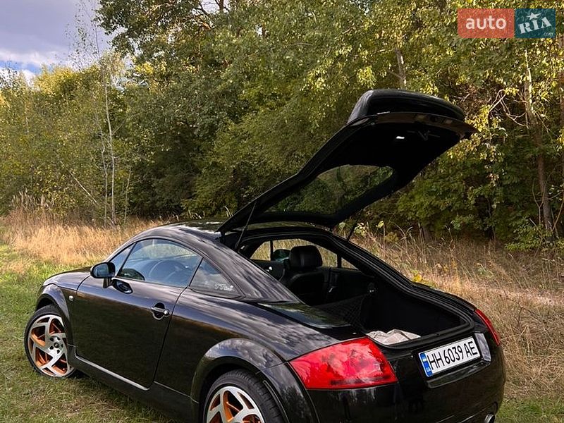 Купе Audi TT 2002 в Киеве фото 12 Купе Audi TT 2002 в Киеве