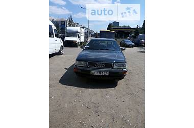 Седан Audi V8 1993 в Днепре