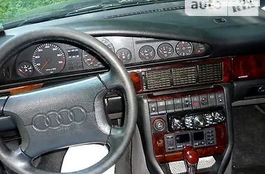 Audi V8 1991