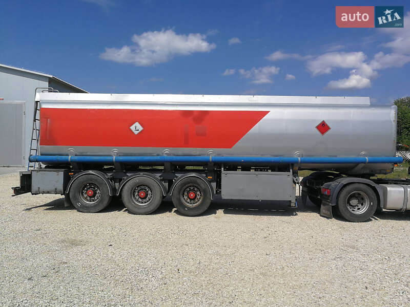 Цистерна напівпричіп AUREPA 8169 1991 в Тернополі фото 2 Цистерна напівпричіп AUREPA 8169 1991 в Тернополі