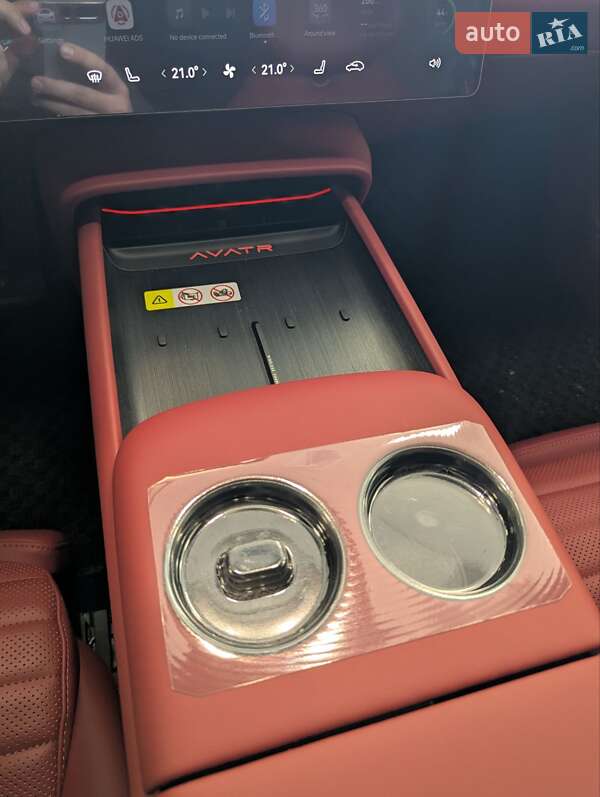 Фастбэк Avatr 06 2025 в Львове фото 21 Фастбэк Avatr 06 2025 в Львове