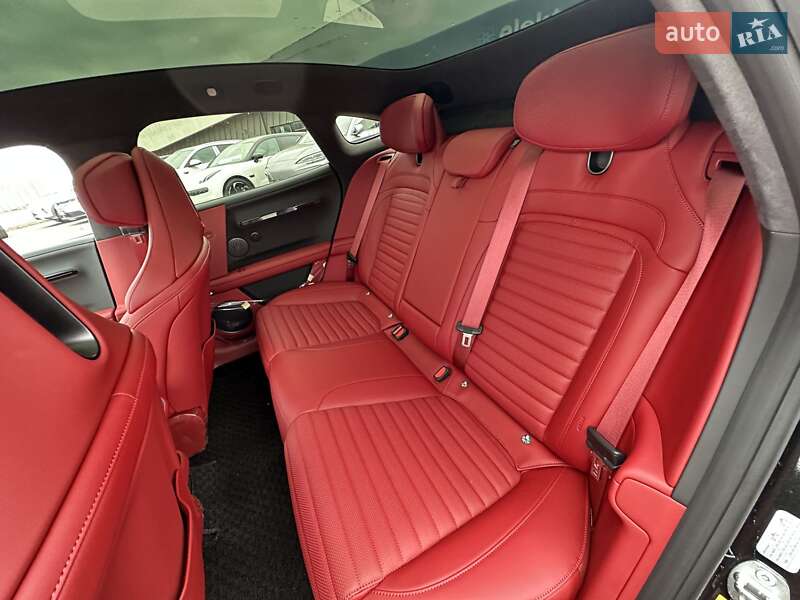 Фастбэк Avatr 06 2025 в Львове фото 39 Фастбэк Avatr 06 2025 в Львове