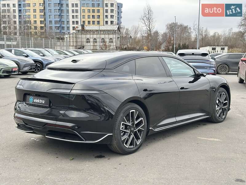 Фастбэк Avatr 06 2025 в Львове фото 40 Фастбэк Avatr 06 2025 в Львове