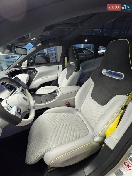 Позашляховик / Кросовер Avatr 11 2025 в Києві