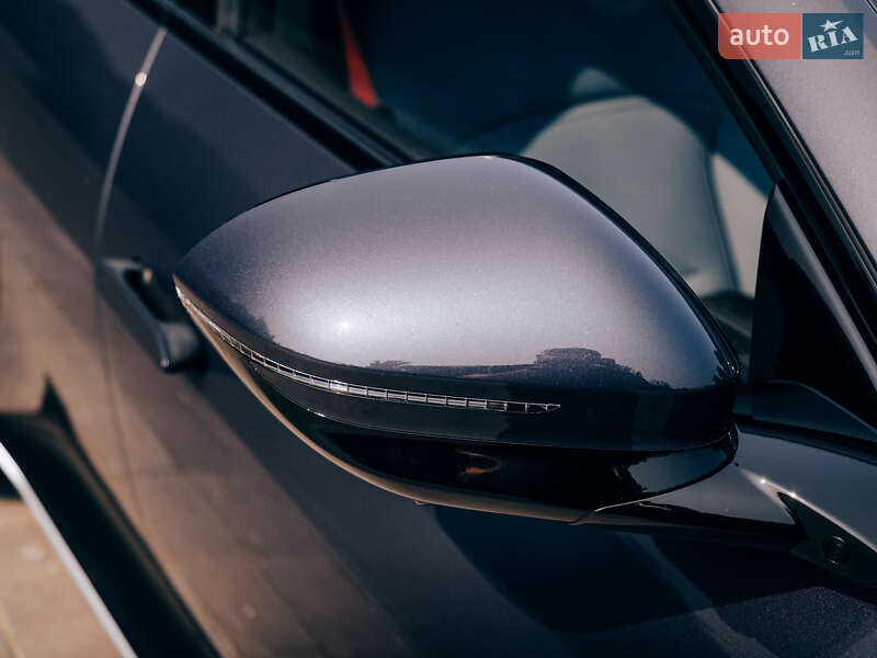 Лифтбек Avatr 12 2024 в Киеве