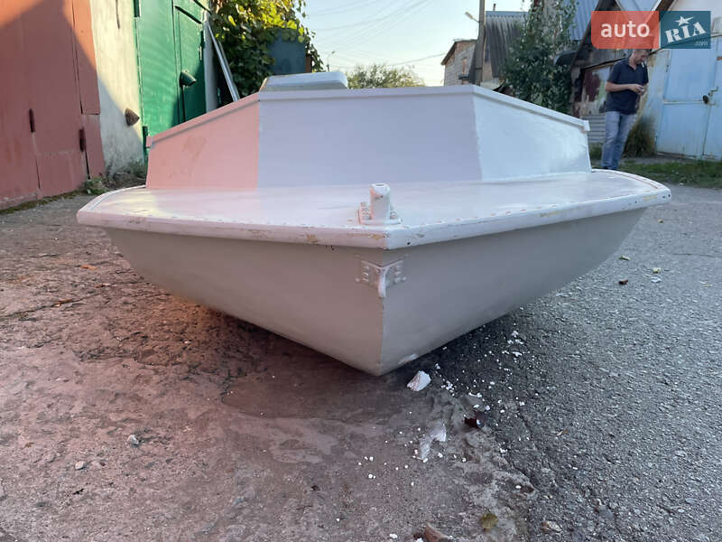 Автобот 3.6м 1981