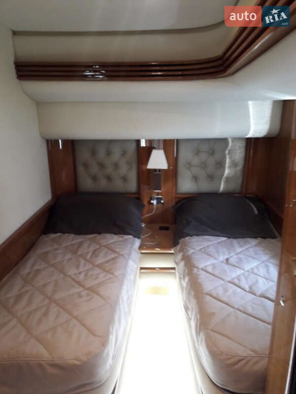 Моторная яхта Azimut 68 2001 в Киеве