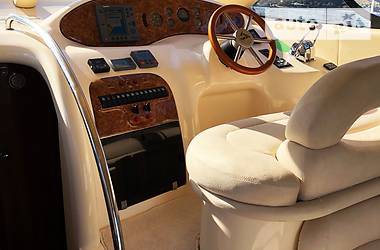 Моторная яхта Azimut Bennetti 2003 в Одессе