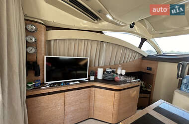 Моторна яхта Azimut Flybridge-Range 2011 в 