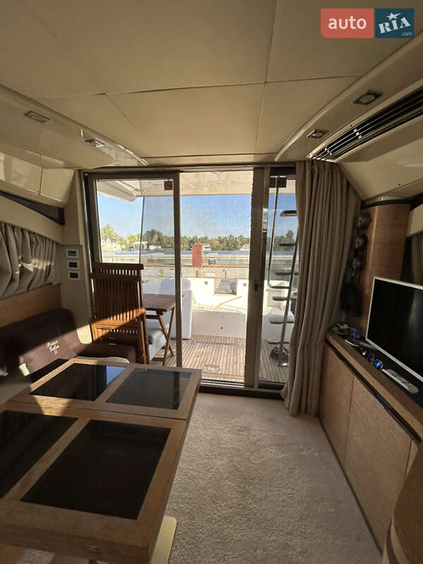 Моторна яхта Azimut Flybridge-Range 2011 в Києві фото 68 Моторна яхта Azimut Flybridge-Range 2011 в Києві