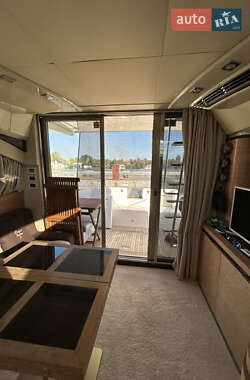 Моторна яхта Azimut Flybridge-Range 2011 в 