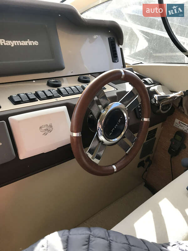 Моторна яхта Azimut Flybridge-Range 2011 в Києві фото 73 Моторна яхта Azimut Flybridge-Range 2011 в Києві