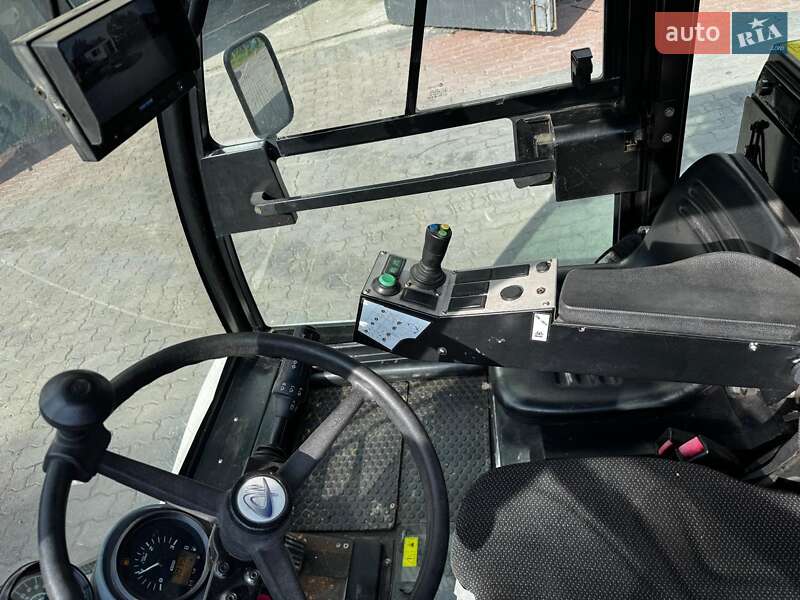 Прибиральна машина Azura MC 200 2014 в Львові