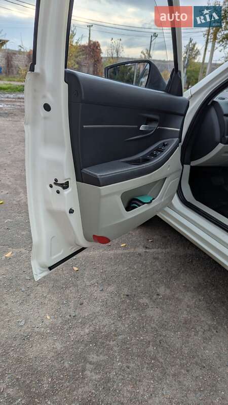 Седан BAIC EU260 2016 в Кривому Розі фото 6 Седан BAIC EU260 2016 в Кривому Розі