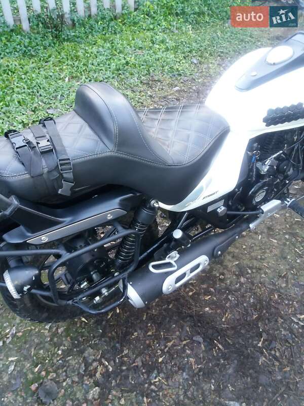 Мотоцикл Круизер Bajaj Avenger 2020 в Новгородке